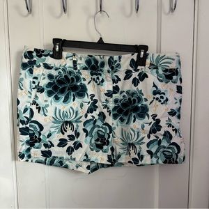 LOFT blue patterned shorts size 16